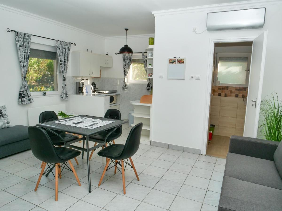 Cseresznyés Apartman Berekfürdő Exterior foto